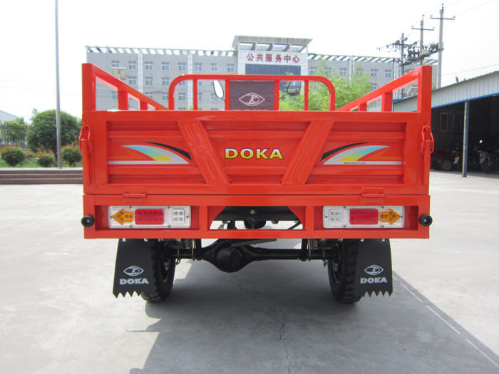 Xe mô tô chở hàng 3 bánh 150cc 3 bánh của Trung Quốc với cản sau an toàn và trục sau xe