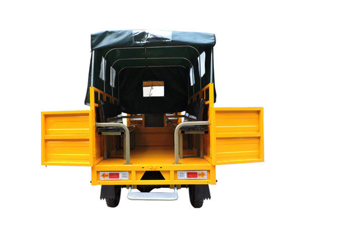 Ngoại hình đẹp Xe ba bánh chở hàng 151 - 200cc Dịch chuyển với khung thép và trục xe